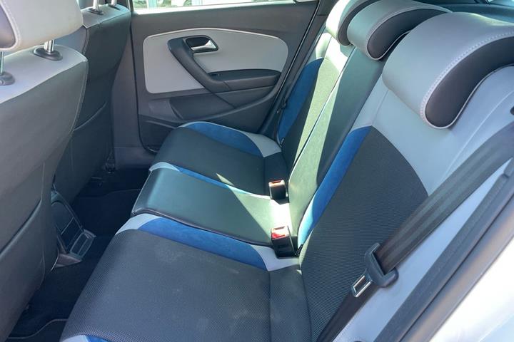 Hvid VW Polo fra 2017