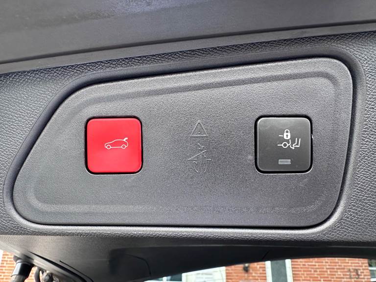 Peugeot 3008 1,6 Hybrid GT EAT8