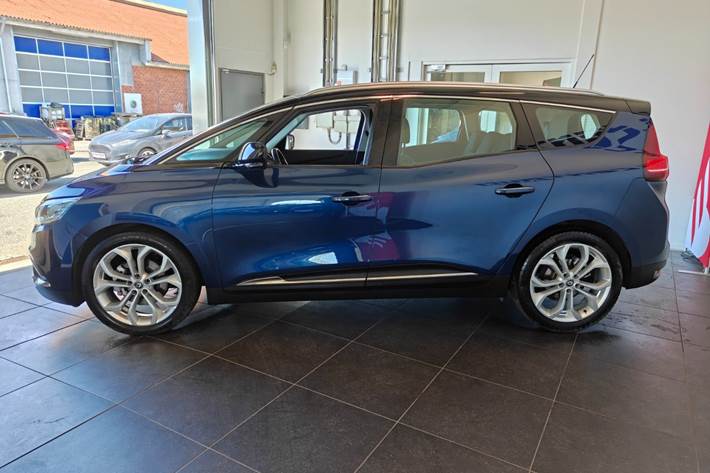 Blå Renault Grand Scenic IV fra 2018