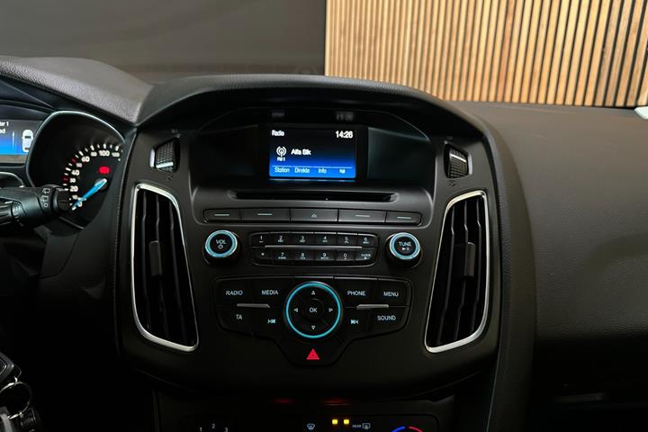 Grå Ford Focus fra 2016