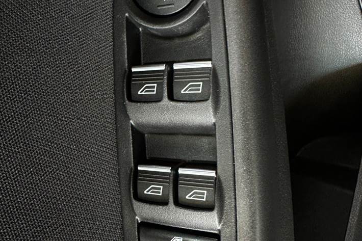 Grå Ford Focus fra 2016