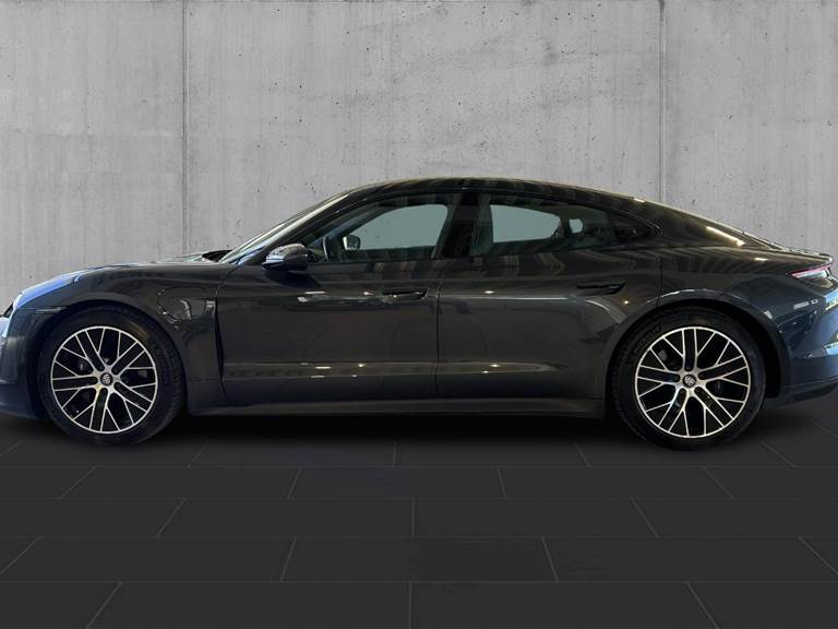 Porsche Taycan Performance+