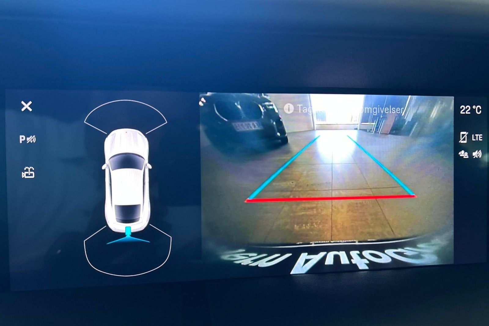 Grå Porsche Taycan fra 2021