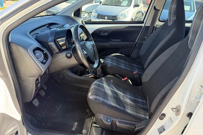 Hvid Peugeot 108 fra 2019