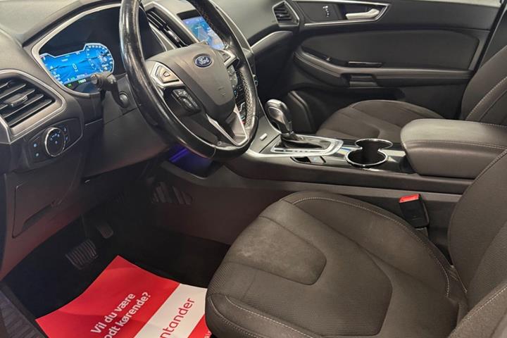Blå Ford S-MAX fra 2017