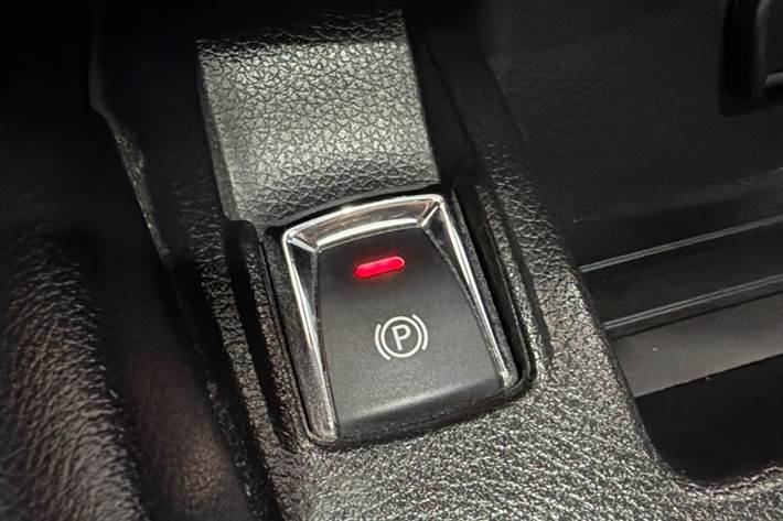 undefined Nissan Qashqai fra 2014