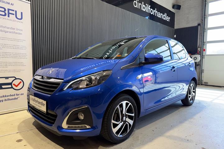 Blå Peugeot 108 fra 2020 set udefra