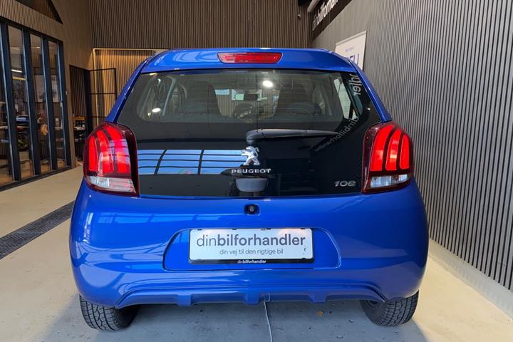 Blå Peugeot 108 fra 2020