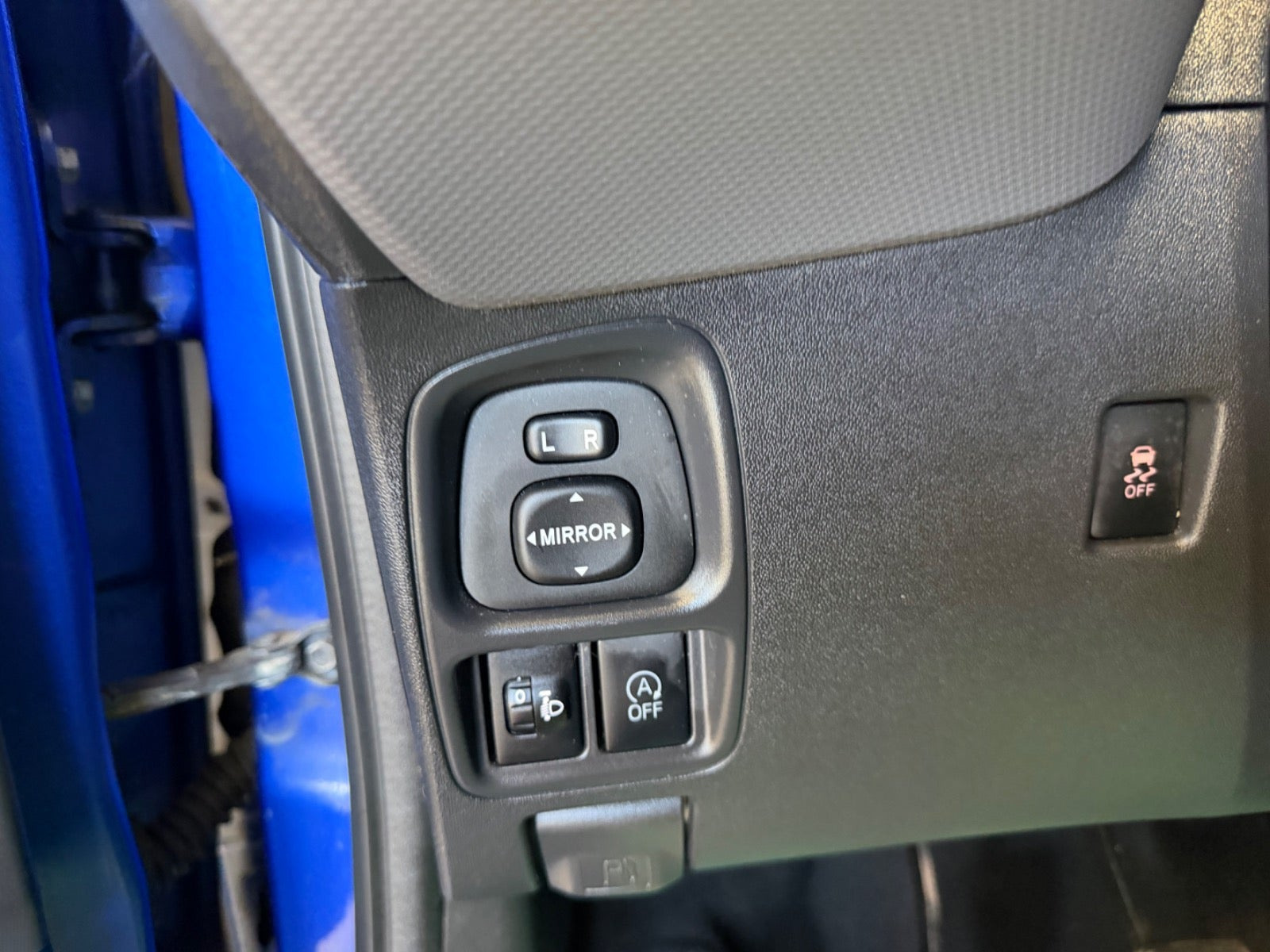 Blå Peugeot 108 fra 2020