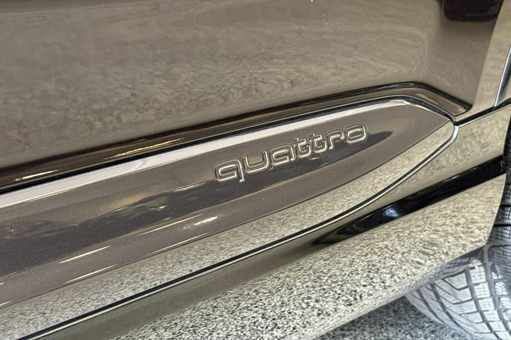 Sort Audi SQ7 fra 2018