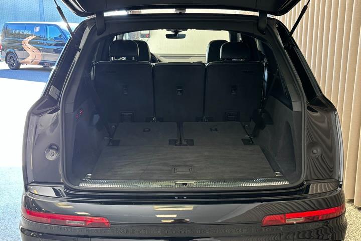 Sort Audi SQ7 fra 2018