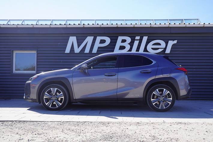 Grå Lexus UX300e fra 2022