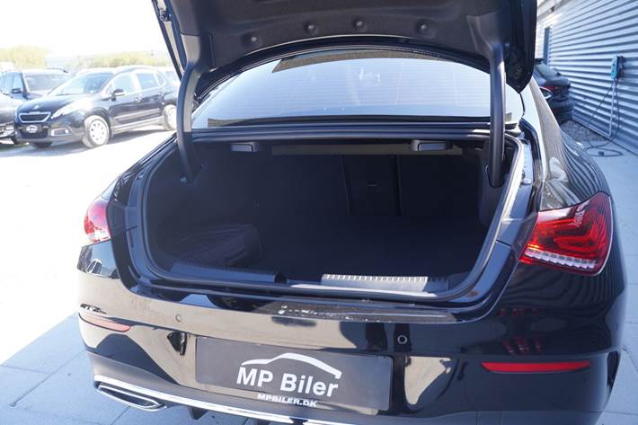 Sort Mercedes CLA250 e fra 2022