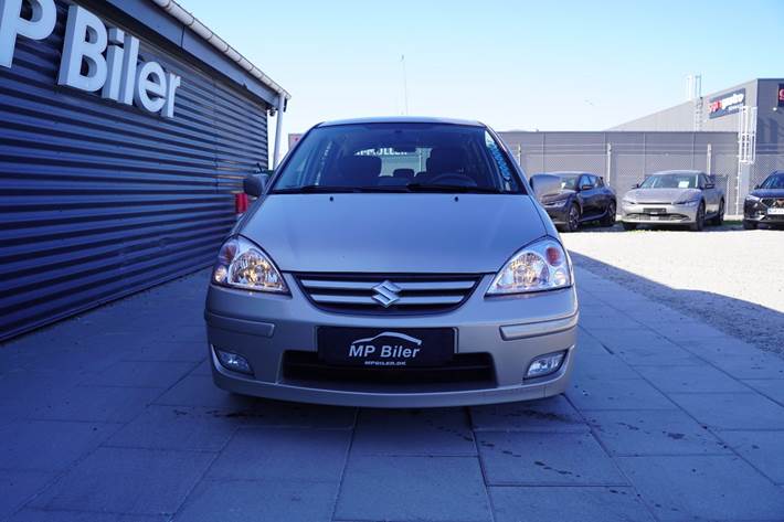Beige Suzuki Liana fra 2007