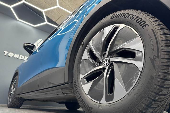 Blå VW ID.4 fra 2025
