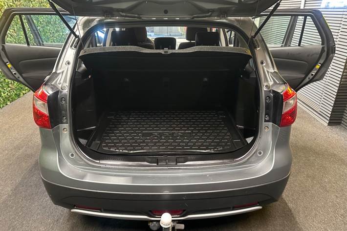 undefined Suzuki S-Cross fra 2013