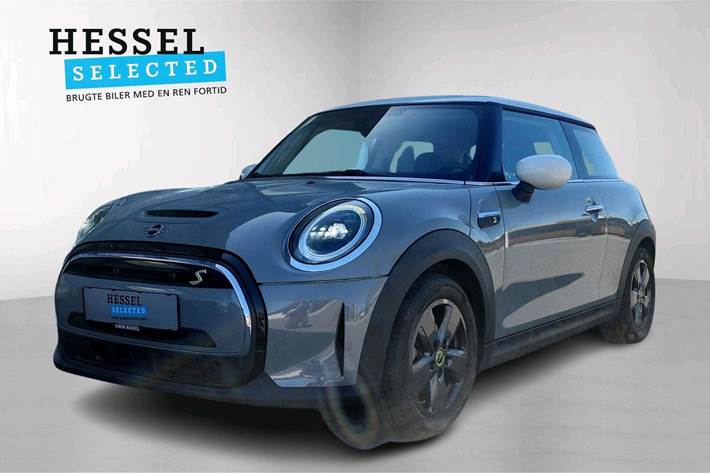 Grå Mini Cooper SE fra 2022 set udefra