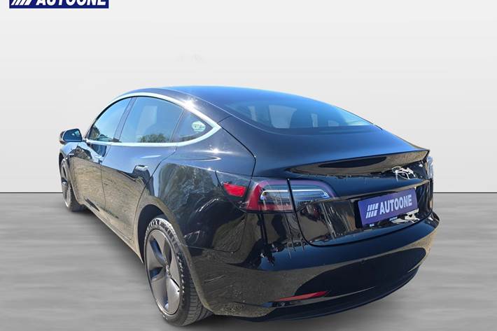 Sort Tesla Model 3 fra 2019