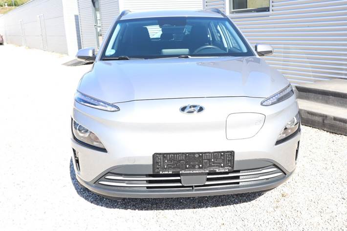 Sølv Hyundai Kona fra 2023