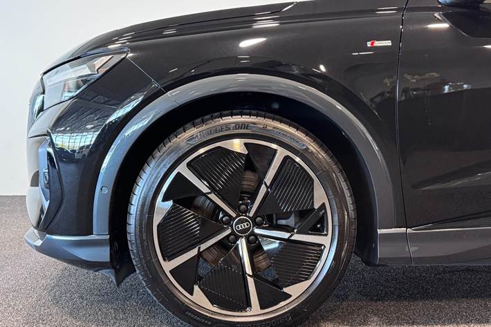 Sort Audi Q4 e-tron fra 2023