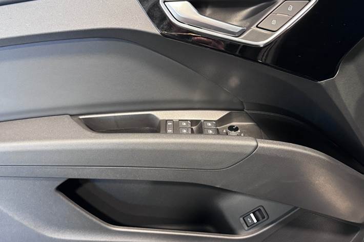 Sort Audi Q4 e-tron fra 2023