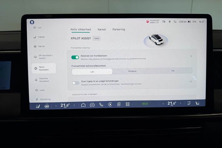 Grå Xpeng G6 fra 2025