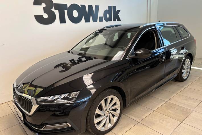 Sort Skoda Octavia fra 2022