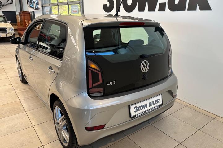 Grå VW UP! fra 2017