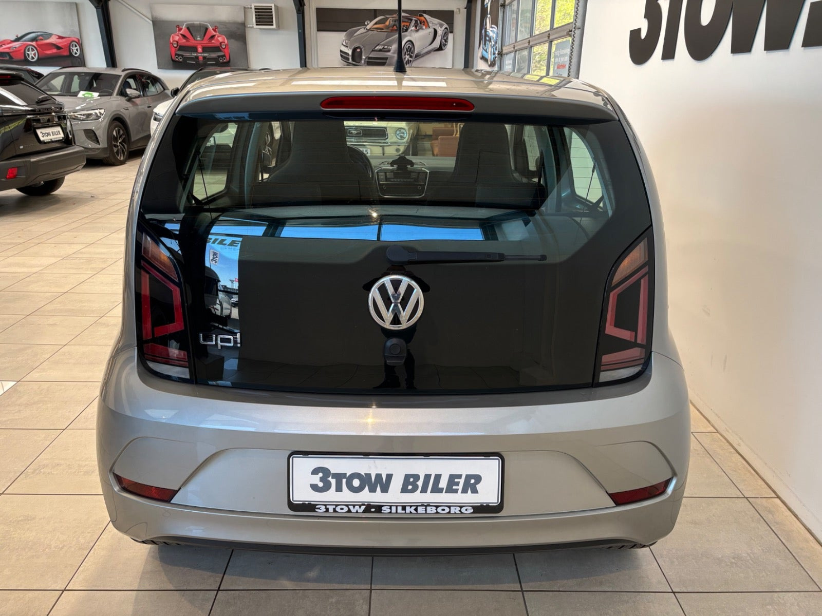 Grå VW UP! fra 2017