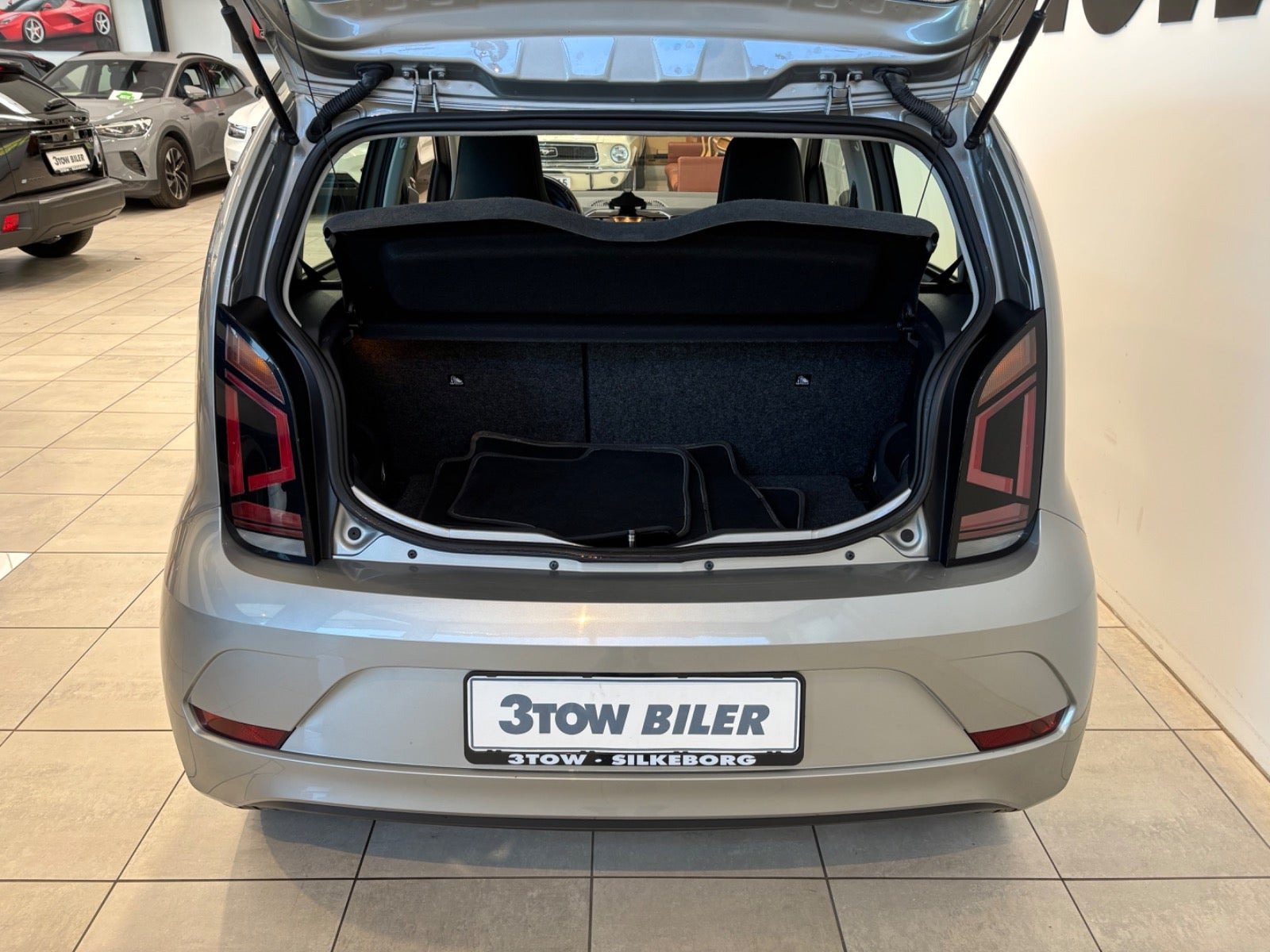 Grå VW UP! fra 2017