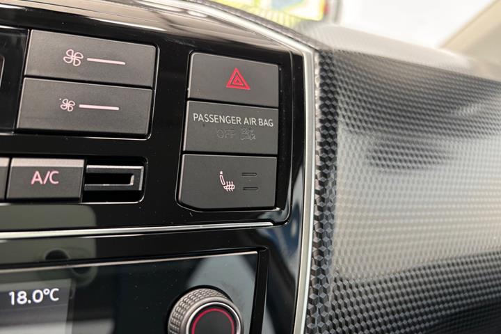 Grå VW UP! fra 2017