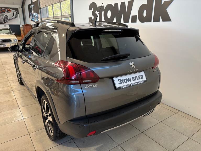 Peugeot 2008 1,2 PureTech 130 GT Line Sky EAT6