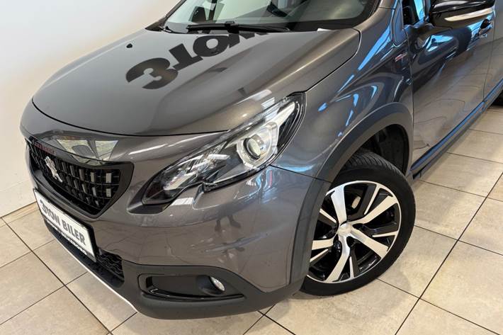 Grå Peugeot 2008 fra 2019