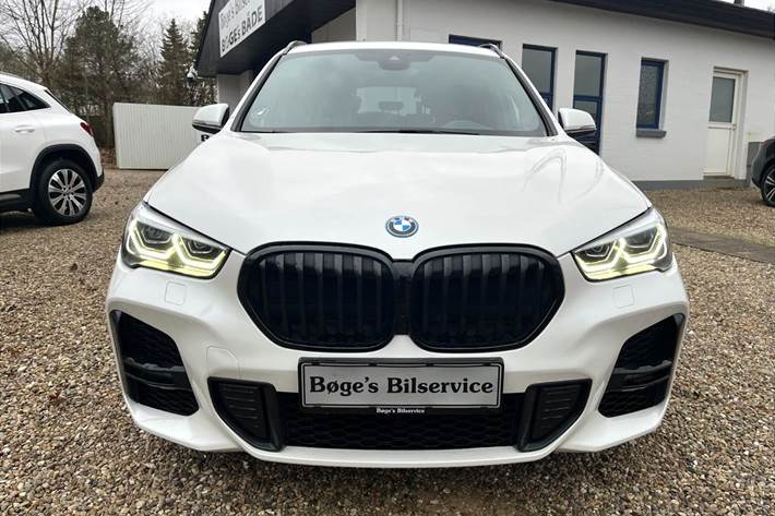 Hvid BMW X1 fra 2022