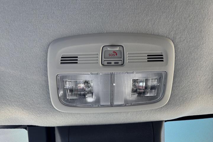 Blå Suzuki Vitara fra 2025