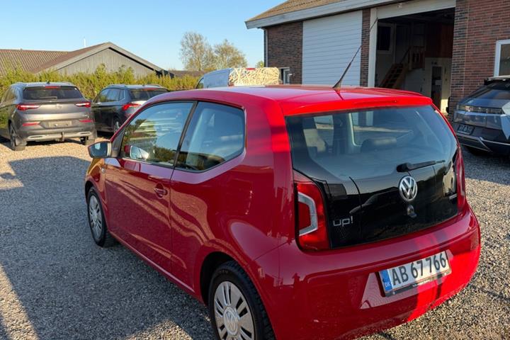 Rød VW UP! fra 2013