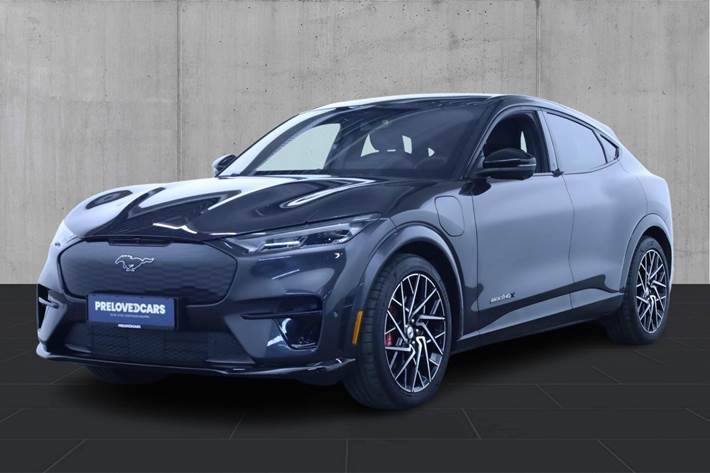 Grå Ford Mustang Mach-E fra 2021