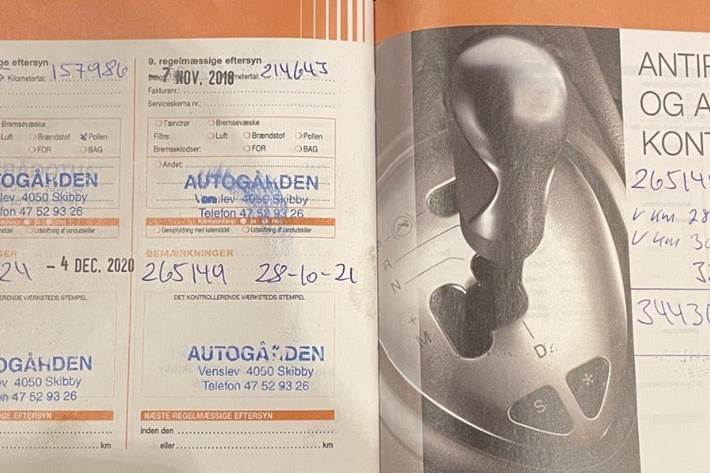 Gul Citroën Berlingo fra 2006