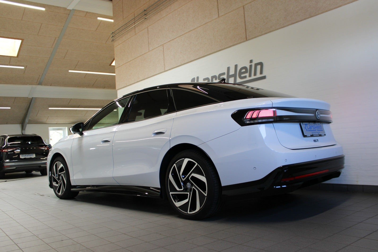Hvid VW ID.7 fra 2025