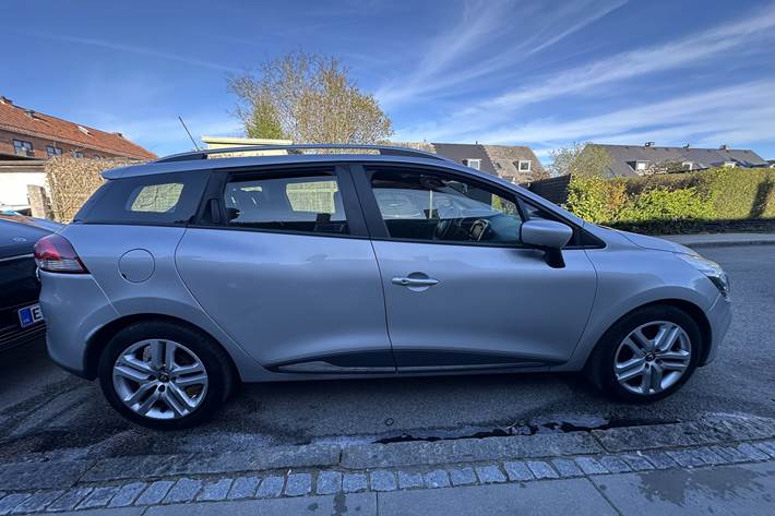 Grå Renault Ny Clio fra 2019