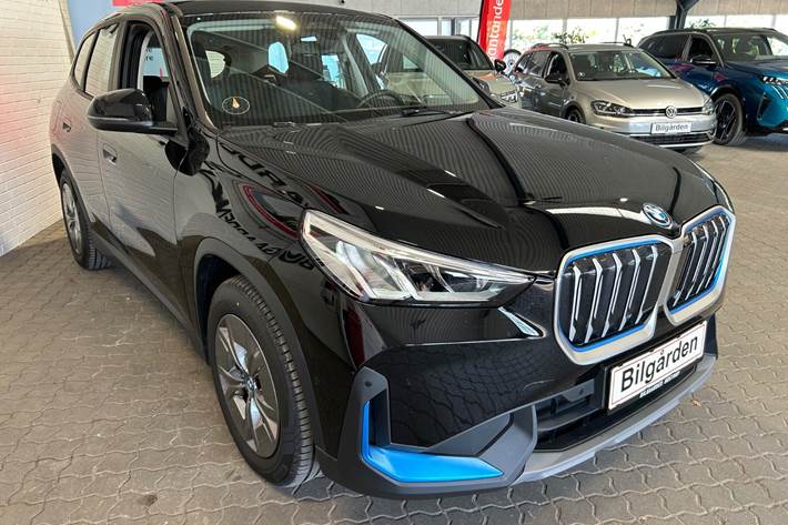 Sort BMW iX1 fra 2023
