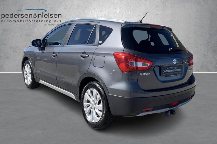 Grå Suzuki S-Cross fra 2019