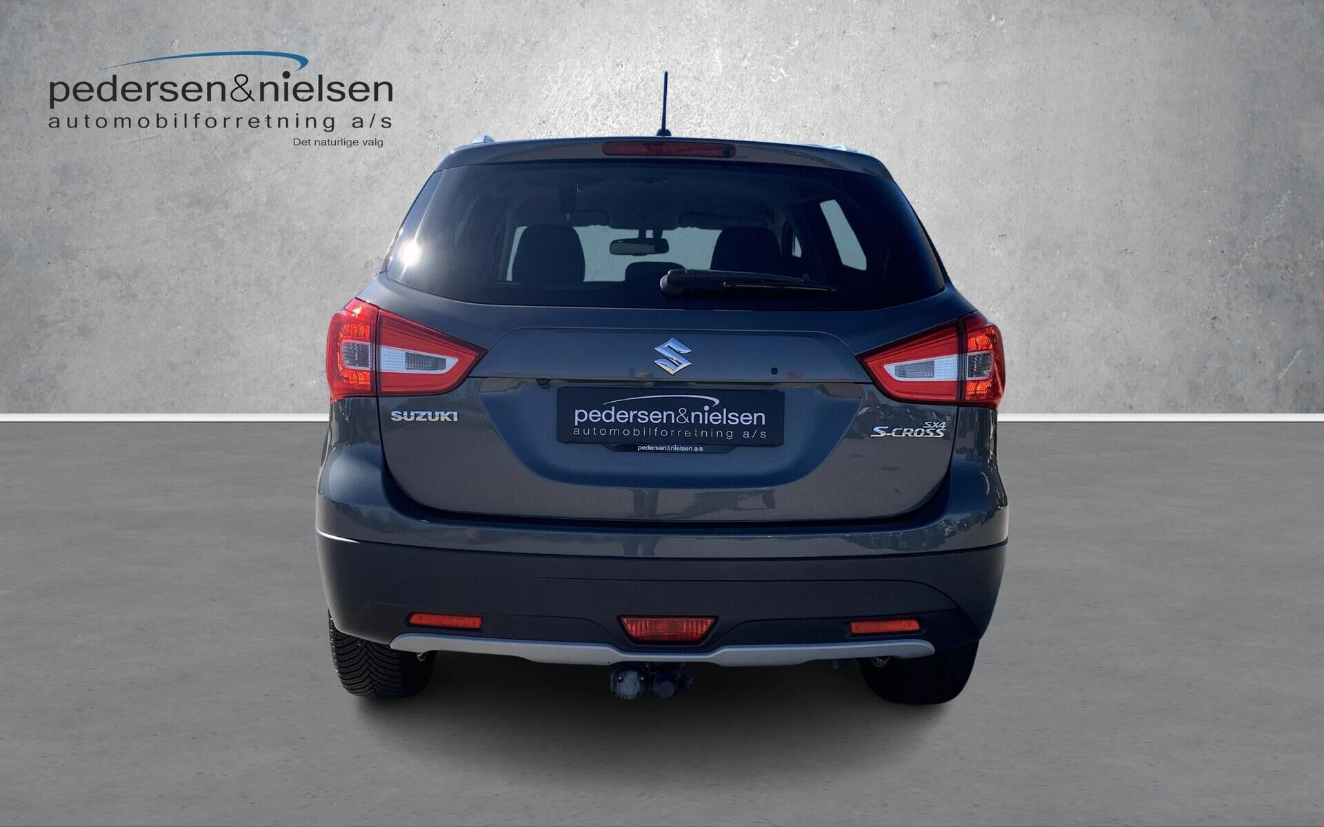 Grå Suzuki S-Cross fra 2019