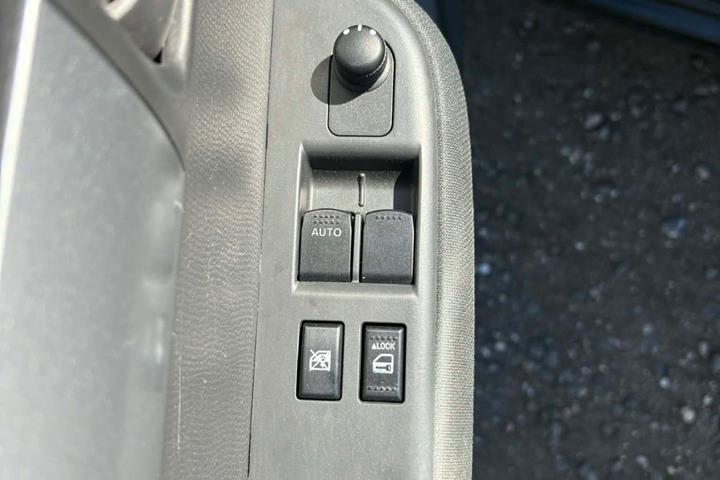 Sort Suzuki Swift fra 2008