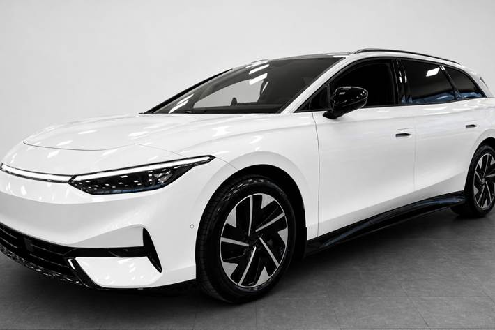 Hvid VW ID.7 fra 2025