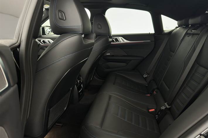 Sort BMW i4 fra 2024