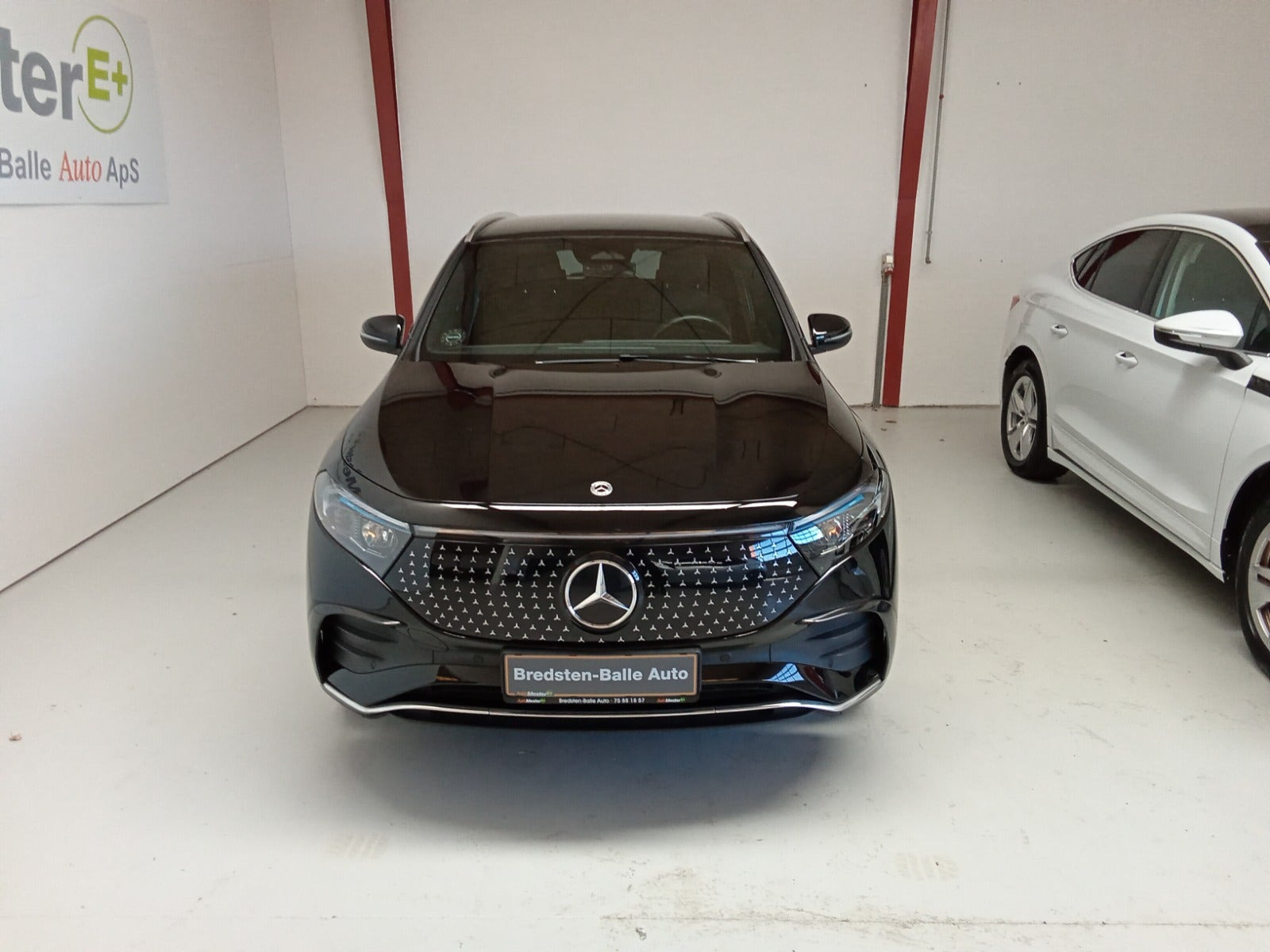 Sort Mercedes EQA250+ fra 2024