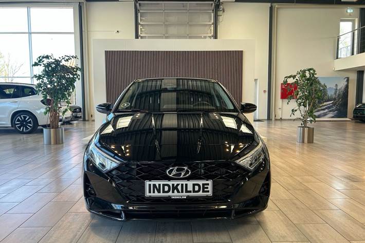 Sort Hyundai i20 fra 2023