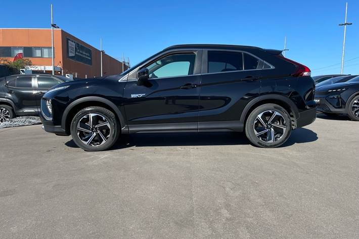 Sort Mitsubishi Eclipse Cross fra 2021