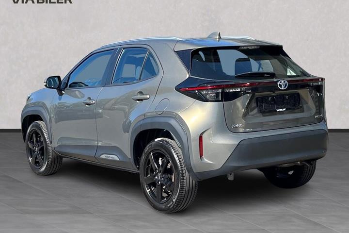 Bronze Toyota Yaris Cross fra 2022